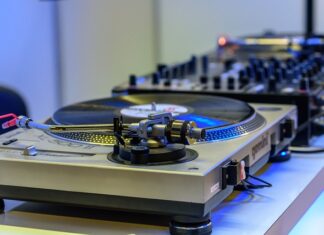 Dlaczego świeci się kontrolka ciśnienia oleju?